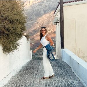 Deirdre Lorenz Instagram - Taking on April with good energy. ✨ (Like the type of energy I had on my way to dinner on this spectacular mountain top in Greece. That level of good. )💙🩵🤍 Wishing the same for you!✨

#mindset #goodenergy #actress #filmmaker #project #development #greenlight #pitch #series #movie #film #newproject #acting #grateful #nyc #hollywood #greece #adventure #imagination #creative #goodvibes