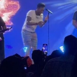Deitrick Haddon Instagram - Enjoyed @dhaddy last night in Detroit at the I Got Away Tour #igotawaytour #fyp