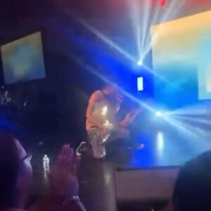 Deitrick Haddon Instagram - OMG!!!The weight of God’s glory was heavy on OKC!! I can’t wait to come back!! There’s revival in OkC!!! Make sure you get to the @igotawaytour before it’s over!!!🙌🏾🔥💨💨💨💨💨💨💨💨💨💨💨💨💨💨