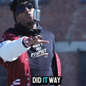 Deitrick Haddon Instagram - Because it’s Friday and the weekend in the “A” and Chicago is about to be crazy!!! I hope you have your ticket to the concerts!
Presave “One Night In California” and get song like “My Repect”!!🔥🔥🔥
If you demand respect in this season sound off in the comments. I’m talking!! 🤨😎
#NewmusicAlert #Onenightincalifornia #MyRespect  #Comment #Repost