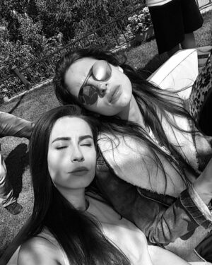 Demet Sevim Instagram - Love calls.
Be there.
Live. Happy🎈
14.05.16