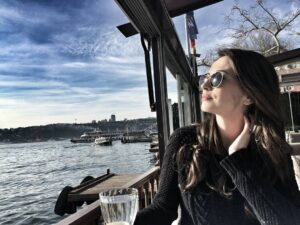 Demet Sevim Instagram - 📷 @mujdeuzman