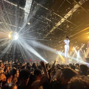 Demi Adejuyigbe Instagram - NEW YORK i am coming to town and working out my backflip show next month, July 25th at @bellhouseny. i keep calling it a backflip show like im gonna do a bunch of backflips but i cannot stress enough that i am going to do exactly one backflip. no more no less. gotta figure out what to do the other 59 minutes though. here are photos of me doing backflips off other stuff in previous trips to new york. ticket link my bio 😘
