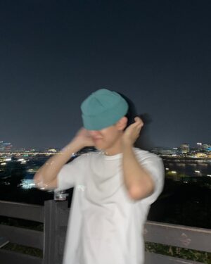 Demian Instagram - 올해 여름.. 난 푹 익은 감자다 하고 버티는중