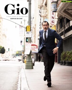 Demián Bichir Instagram - Fantástica sesión de fotos con el gran @johnrussophoto para @gio_journal. GRACIAS! Fantastic photo shoot with the great @johnrussophoto for @gio_journal @prstudiousa_ Demian Bichir on the streets shooting for x Gio Journal for Showtime's LET THE RIGHT ONE IN
Airs Sunday evenings on Showtime, or get the Showtime via Paramount 

Photos by: @johnrussophoto
Pub:  @gio_journal
@demianbichiroficial
@amybpr_
@showtime
@paramountplus
@prensadanna