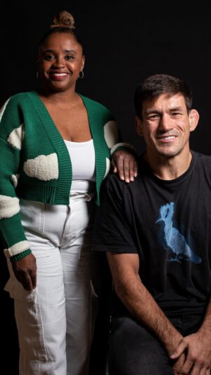 Demian Maia Instagram - “A gente tá ali pra ensinar que as crianças ganham. E a gente ganha.”

No segundo episódio do Alma de Atleta, @daiane_gs_ se emociona ao falar sobre sua missão no esporte após 15 anos de carreira profissional. | @demianmaia 

Um podcast original do The Players’ Tribune Brasil em parceria com a @centraltres.

Episódio completo no link na bio.