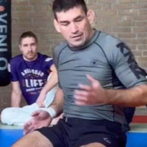 Demian Maia Instagram - 🇧🇷: Tempo maravilhoso ensinando em Venlo, Holanda com meus amigos
🇺🇲: Great time teaching with my friends at Venlo, Netherlands 

With @kingzkimonos, @thebabytank, @haroldharder