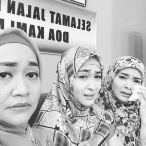 Denaya Bintang Azmi Instagram - Ke hongkong apa ke arab ya😉😉