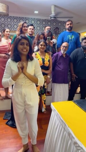 Denes Kumar Instagram - The journey was tough but it was worth while and we can’t wait for you guys to witness Pasanga Season 2. 
Thank you @fancycustomcake for the beautiful and tasty giant cake
Thanks to @juniorkuppannamy and 
@ohyeahbananaleaf  for the delicious and yummy food 
#pasangaseries #astroulagam