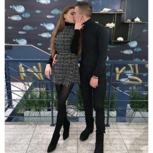 Denis Vasilenko Instagram - Мы с моей @nastya_milochka  редко фоткаемся, но стоит начать - нас не остановить. Красотка.