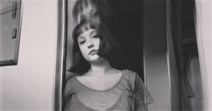 Deniz Altan Instagram - Gözlerim şişmiş ama yorgunluk güzel iyi gelmiş 🤫🎲