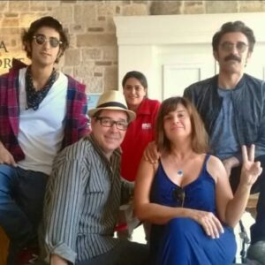 Deniz Özerman Instagram - Mucize2AŞK filminin güzel ve yetenekli adamlari 👏👏👏müthiş performanslar sergilediler @mertturak @fikretkuskann @hakankargidan 🙏🌹🌷🌹Kaciranlar icin beinmoviesTÜRK te🙏ne güzel bir film çekti @mahsunkirmizigulofficial  şahane bir ekiple...eski ve yeni FOÇAnin güzelliğinde...şansliyim.hep güzel insanlarla çalistim.Dilerim.böyle de devam etsin🙏DünyaTiyatrolarGününüzKutluOlsun tüm tiyatro emekçileri ve gönül verenler ,emek verenler ❤🙏sağolun varolun.YÂŞASIN TİYATRO👏👏👏👏👏🌷🌹🌷❤❤❤@mucizeaskfilm @boyutfilm