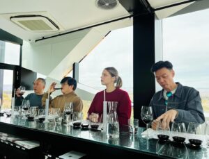 Dennis Chew Instagram - #Throwback DAY 5: Cheers! 🥂 “蔡煌崇” 来到阿德莱德标志性的 黛伦堡酒庄“魔方”(d’Arenberg Cube) 品酒！✌️

明天会是他们最后一天在阿德莱德做现场广播，别错过！

📅 5月13日 - 17日（星期一到五）
📟 8AM - 10AM （现场广播）
🔴 9AM - 10AM （Facebook Live)

#LOVE972 #早安玉建蔡煌崇