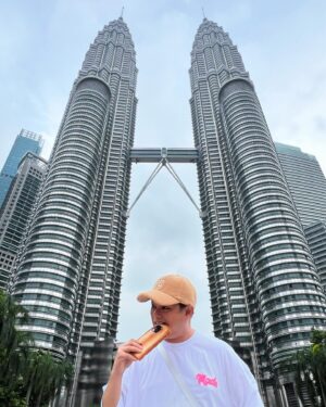 Dennis Chew Instagram - 💚! 

#KLCC