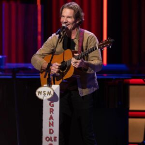 Dennis Quaid Instagram - What an honor to perform at the @opry the week of my album release. Thank you Dan, Gina and the entire crew. And my sincere appreciation to @kathielgifford for her sweet introduction and support of my new album. 

📸Chris Hollo for Grand Ole Opry 
📸 @dkupish