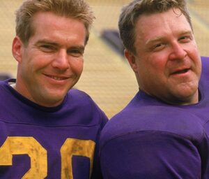 Dennis Quaid Instagram - Tis the season!! 🏈🏟📣 Tag your team below 👇