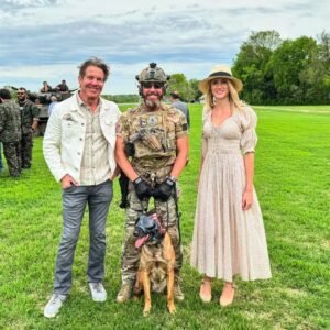 Dennis Quaid Instagram - @seallegacy is dedicated to providing support to families of wounded and fallen United States Navy SEALs. Wonderful day with my sweetheart @laura_savoie_quaid.