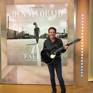 Dennis Quaid Instagram - A GREAT morning at Good Morning America. Thanks for having us. And lovely to catch up with @juliannemoore again. 

Photo credit: ABC/Paula Lobo
@gaithermusic