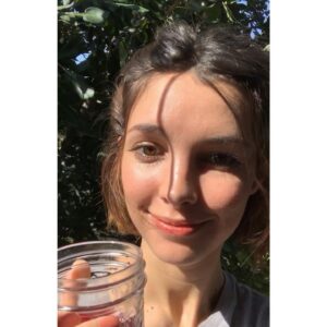 Denyse Tontz Instagram - Small limbs make for close selfies 🦖