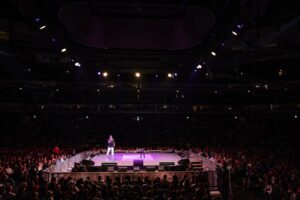 Deon Cole Instagram - CHICAGO, THE UNITED CENTER. @davechappelle I finally played the united center. Wow. The love was real. Photographer @candytman the best in the business