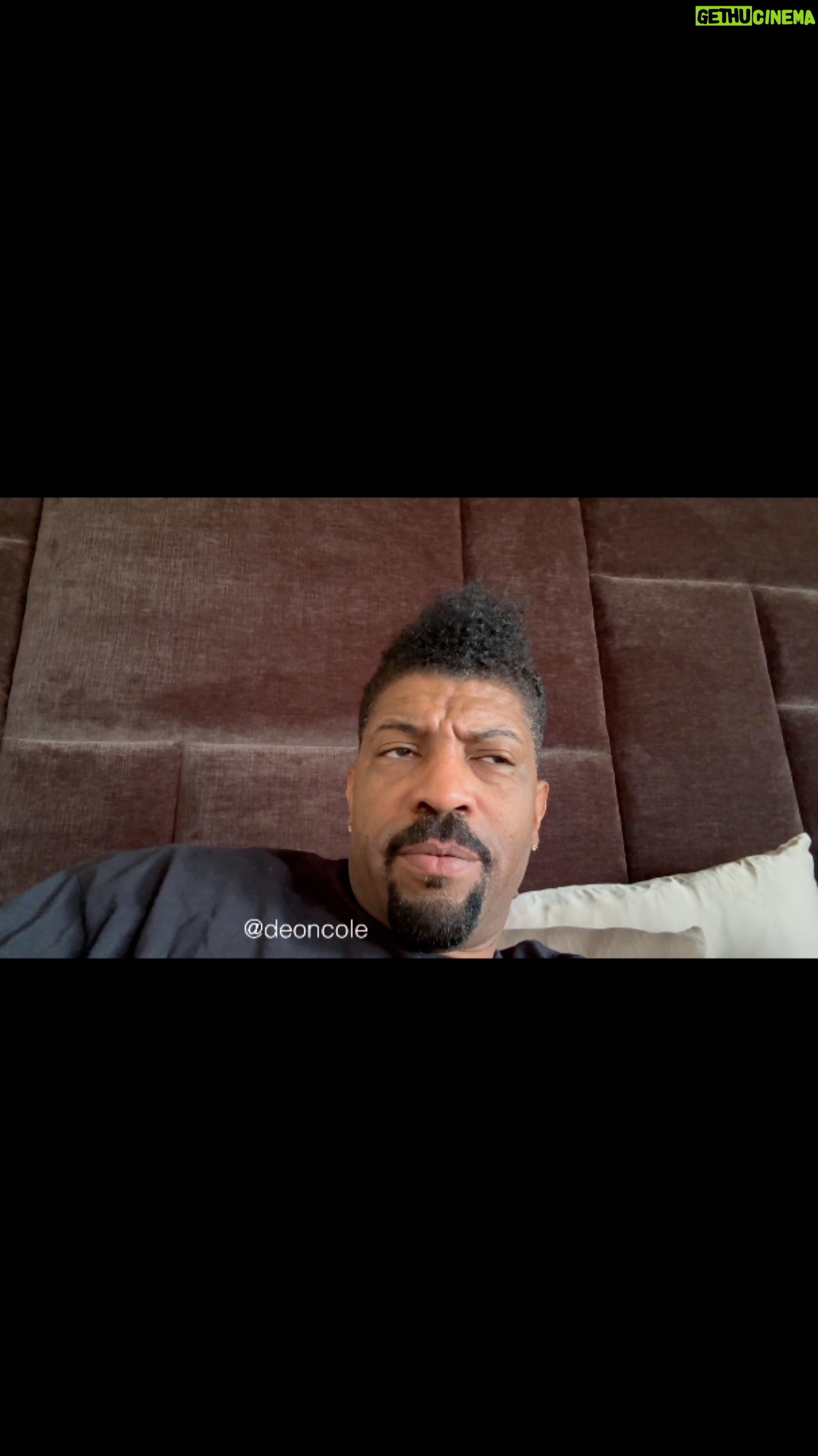 Deon Cole - 7.9K Likes - .