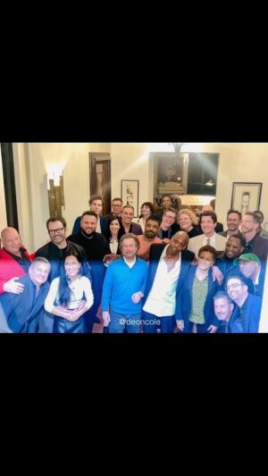 Deon Cole Instagram - I wonder why? What do u think? #deoncole