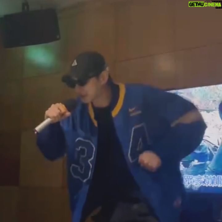 Derek Chang - 10.7K Likes - -
Work hard play hard
哈魯到底在大聲什麼啦?