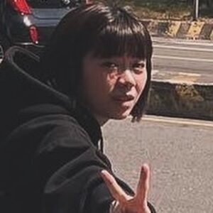 Derek Chang Instagram - -

中午12點頂著28度空腹騎ubike
真的是一個很not good的choice
熱熱的Ya
