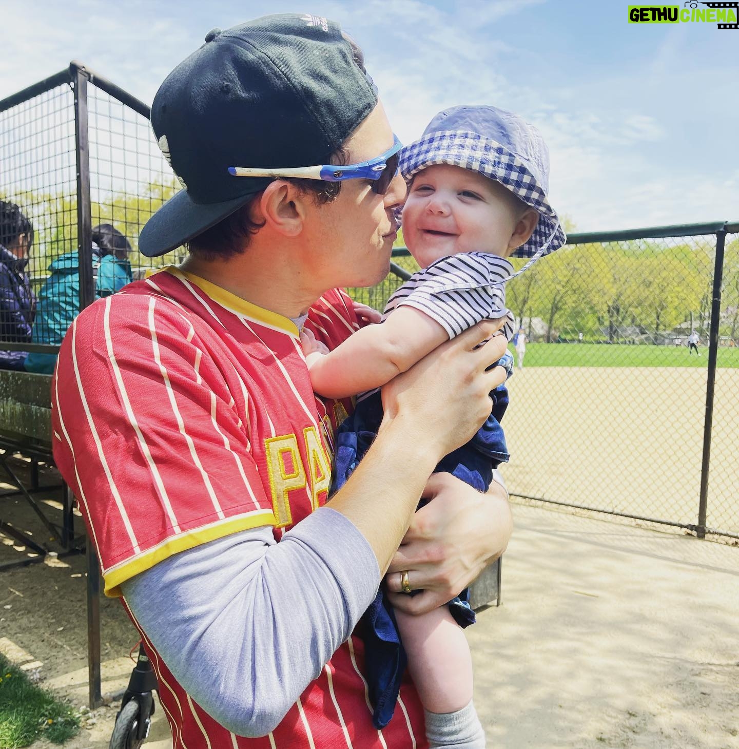 Derek Klena - 15.4K Likes - Bway softball and bubba…just about the perfect day. ❤️(Just missin mama @leeshsqueash 😘) 📸: auntie @abbydephilips