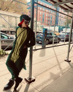 Derek Klena Instagram - When life is flying by and the world is in chaos, it’s important to slow down and smell the…Petunias… Happy Halloween one and all 🎃 📸: @leeshsqueash &  Dax-a-million