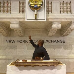 Derek Luke Instagram - NYSE catch me on #cheddartv