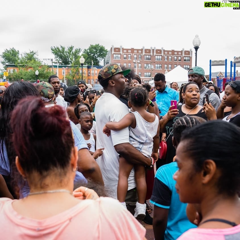 Derek Luke - 5.2K Likes - Love & Unity in the Community @ Audubon Park. @dereklukefoundation