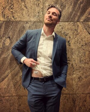 Derek Theler Instagram - It’s officially NDAM and I am so thankful for everything Diabetes has given me. I was diagnosed at a young age, and spent many years feeling insecure about my condition, with very low self confidence. I was worried about acceptance, becoming a cyborg, my quality of life, building a family, and being able to do the things that I love.

What I want the world to know about Diabetes is:
While it is a serious chronic disease, with responsibility and new technology like Dexcom CGM, you can accomplish anything! 

I do my best to show people that living an adventurous life is possible. Now I hold my head high, I’ve come a long way, and I’m always evolving.
If I can have a fulfilling life, and start the family of my dreams, you can too. Being part cyborg isn’t all bad.

On a sidenote. Because of the strike, I’ve had a lot of time to put into diabetes advocating. From speaking at Leadership Summits, to blitzing the capital with the JDRF, to promoting my documentary @breakinglimitsfilm. One of my favorite partnerships has always been Dexcom. The opportunities that I’ve had, and the people that I’ve met along the way have changed my life in the best way. Dexcom is one of my proudest partnerships, and I know this device is making a difference for people managing diabetes. With all that is accessible to us it’s a good time in history to be a diabetic.

#seediabetes #dexcompartner
#DexcomWarrior
#sponsored