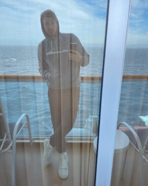 Derek Theler Instagram - Just posting my fit checks on the boat. The scenery we passed through was epic. Alaska is a wild place. See if you can spot the bald eagle I’m pointing to in one of the shots. 

Also, please excuse the thirst trap