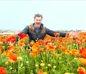 Derek Theler Instagram - Flowers and family on a rainy day in San Diego ❤️
