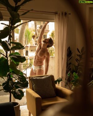 Derek Yates Instagram - 📸 @shotbylester 

Thoughts?

#mood #mycalvins #whitebriefs