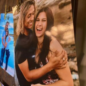 Derrick Levasseur Instagram - In the early morning hours of June 4, 2022, Rachel Hansen, a 19-year-old beloved daughter, fiance and friend, called 911 to report that an “unknown person” had come into her Gilbert, Arizona apartment and shot her while she was sleeping. First responders rushed Rachel to the hospital, where she tragically passed away from a single gunshot wound. Investigators haven’t identified a motive or suspect, leaving Rachel’s family desperate for answers. It’s been almost two years since Rachel was killed, and investigators are still searching for the person responsible. Listen to the case now and what we know so far on audio! You might be able to help solve this. 

#truecrime #unsolved #mystery #coldcase #truecrimecommunity #truecrimepodcast