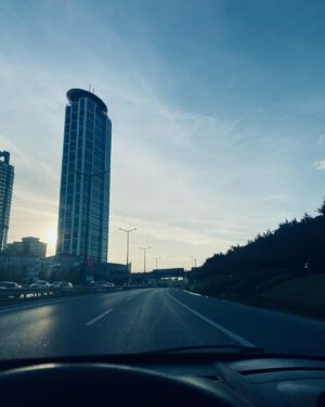 Derya Oğuz Ertün Instagram - Ortaya karışık