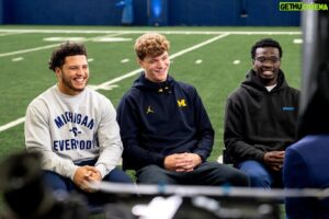 Desmond Howard Instagram - A feature of Michigan greats by a Michigan great coming to @collegegameday on Saturday