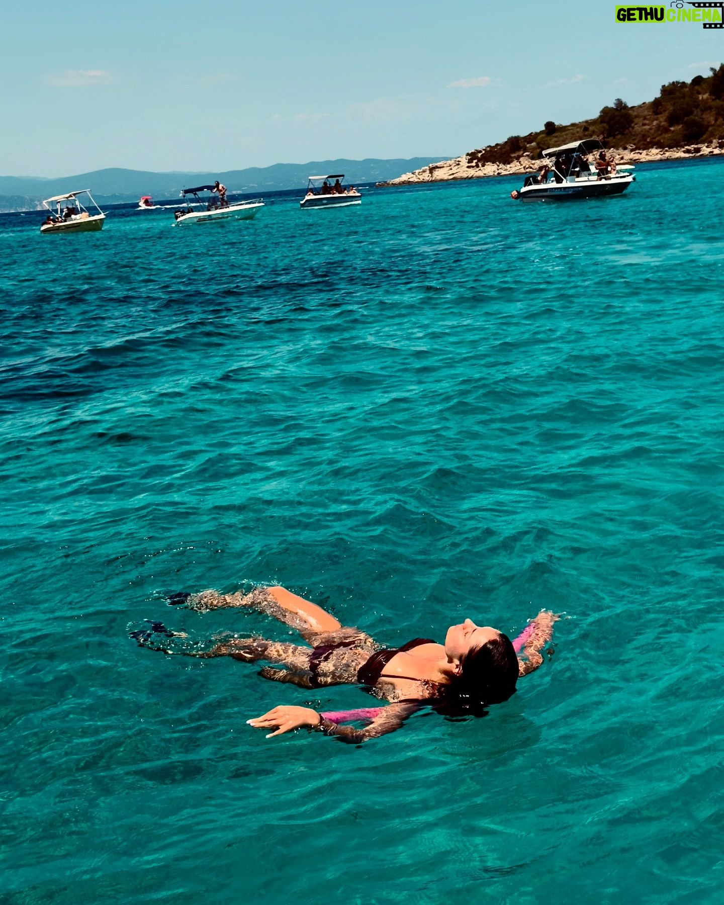 Dessy Slavova - 3 Likes - 🌊