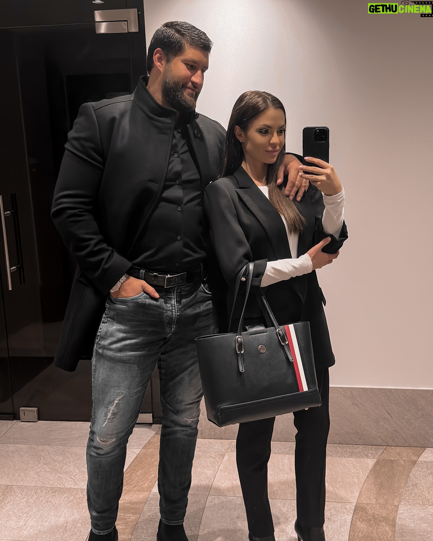 Dessy Slavova - 3 Likes - 🥂
