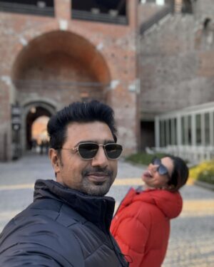 Dev Instagram - Happy Birthday Rukmini..Thanku for making my life beautiful with ur presence.May God bless u with everything what u have wished for ..
N it goes without saying that u r my best travel partner 
Happy Everyday Every Hour Every Second to U

🐬❤️🐳
