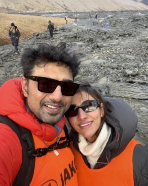 Dev Instagram - Happy Birthday Rukmini..Thanku for making my life beautiful with ur presence.May God bless u with everything what u have wished for ..
N it goes without saying that u r my best travel partner 
Happy Everyday Every Hour Every Second to U

🐬❤️🐳