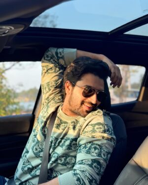 Dev Mohan Instagram - #evngdrive 🌞😎