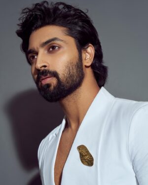 Dev Mohan Instagram - 💫 

Styled by @jukalker 
Outfit by @rishtabyarjunsaluja 
Styling team @pratimajukalkar 
Handmade brooch @rangeelagoa 
Makeup @sadhnasingh1 
Hair @hairbyrajabali 
Photography @ishan.n.giri 
#fashion #star #style #white #love