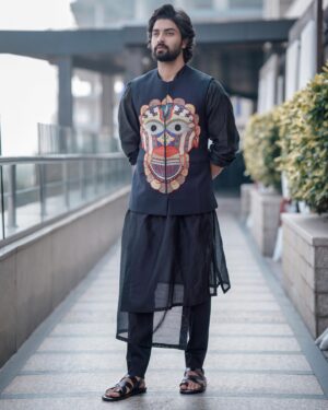 Dev Mohan Instagram - Love 🖤

Styled by @jukalker 
Outfit by @anamikakhanna.in 
Styling team @pratimajukalkar 
Makeup @sadhnasingh1 and team 
Hair @hairbyrajabali 
Photography @pranav.foto @jithinasankarji