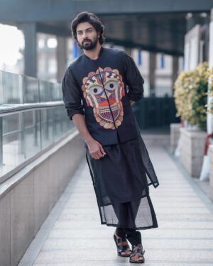 Dev Mohan Instagram - Love 🖤

Styled by @jukalker 
Outfit by @anamikakhanna.in 
Styling team @pratimajukalkar 
Makeup @sadhnasingh1 and team 
Hair @hairbyrajabali 
Photography @pranav.foto @jithinasankarji