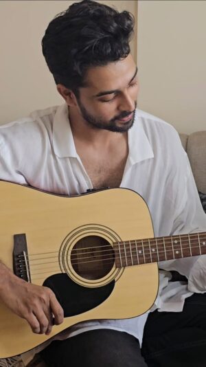 Dev Mohan Instagram - Periyoney En Rahmaaney❤️

#aadujeevitham #thegoatlife #arrahman #prithviraj #blessy