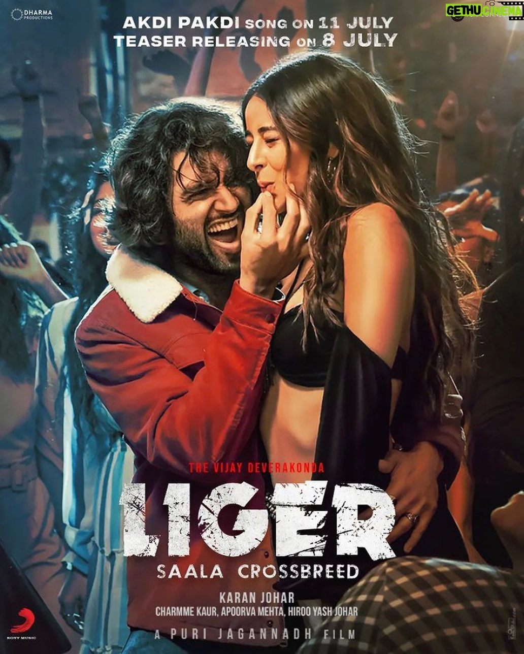 Dev Negi - 467 Likes - Stay tuned 😇❤️
50 Days to Release🔥
Let's Celebrate with some Massssss Music!
AKDI PAKDI
1st song- July 11th
Promo on July 8th.
#Liger
#LigerOnAug25th
#AkdiPakdi Vijay Deverakonda Mike Tyson Ananya Panday Karan Johar #PuriJagannadh Charmme Kaur #ApoorvaMehta Ronit Boseroy Ramya Krishnan DJ Lijo DJ CHETAS Dev Negi Pawni Pande Mohsin Shaikh Anurag Kulkarni #RamyaBehara #BhaskarabhatlaRavikumar #SingerSagar Sangeetha Ravindranath #Aazadraj #VishnuVardhanMenon #Syama #Sijuthuravoor #AzeemDayani #SunilKashyap Eric Pillai Dharma Productions Puri Connects Sony Music South