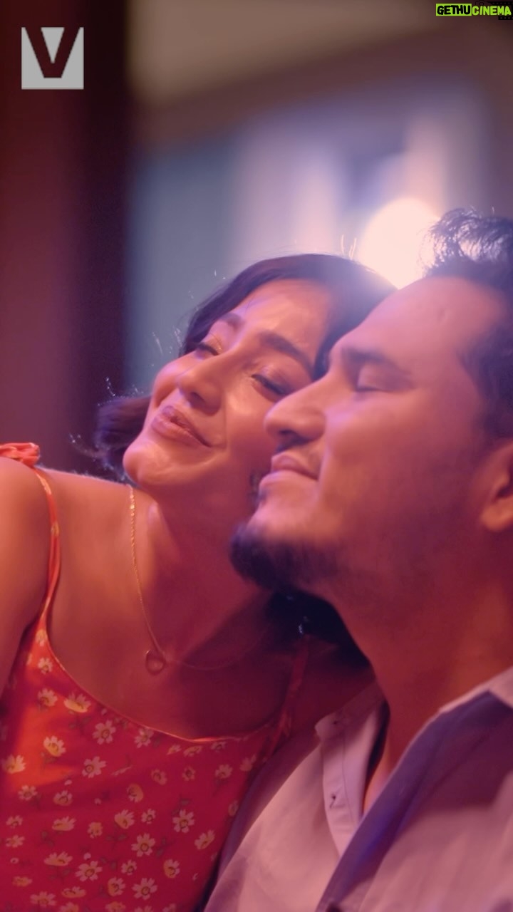 Dev Negi - 1.4K Likes - Lost in the echoes of love’s gentle whispers - Here is Laggiyan by the Golden Voice @devnegilive , Composed by self & Penned gracefully by @prabhjeekaur. Releasing on 14th June 2024 on my Label Voxxora Music YouTube Channel.
Here is the glimpse, do let me know how you find it.
Music - @krsnasolo
Singer - @devnegilive
Lyrics - @prabhjeekaur
Music Production - @rajarasaily
Guitars & Bass - @paulwatts27
Mix & Master - @krsnasolo
Releasing on - @Voxxora Music
Vocals recorded at Voxxora Music, Mumbai
Line Producer - Ravi Singh
Video Production - @Frontlocus
Director - @koolmanish
DOP - @devsingh_dop
Editor -@Prashantsingh_editor
Colorist - @grey.grammer
Female Lead - Anmol
Production Team - @shankarrai609 & Sanjay
Casting - @shankarrai609
Stylist - @jagruti.parmar, Rachna
Supervising Producer - @iamchitrasharma
Creative Head - @arunava.sarkar
Studio Assistant - @vikasyadavnow
Special Thanks - @prackashrawat
#laggiyan #DevNegi #Krsnasolo #Prabhjeekaur #Voxxora #voxxoramusic #lovesong #love #lovers #Singer #SingerSongwriter #Performer #Instagram #instamusic Instagood #Musicvideo